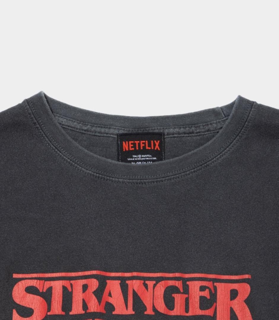 STRANGER THINGS Tシャツ