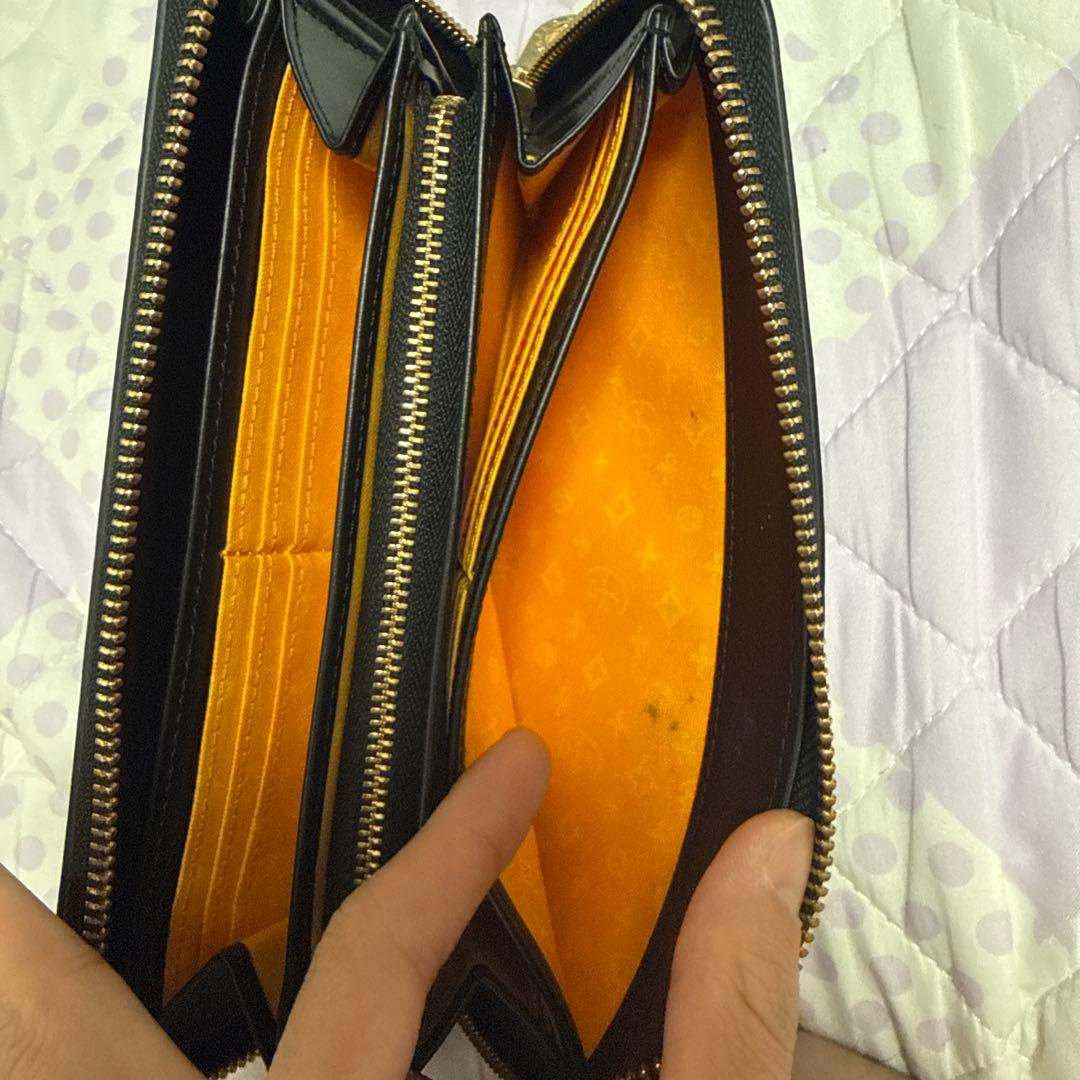 ロゴデザイン 長財布 黒