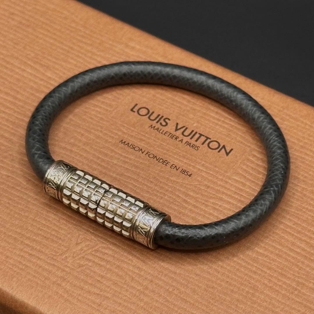LOUIS VUITTON ブラスレ ディジット タイガ M6629E