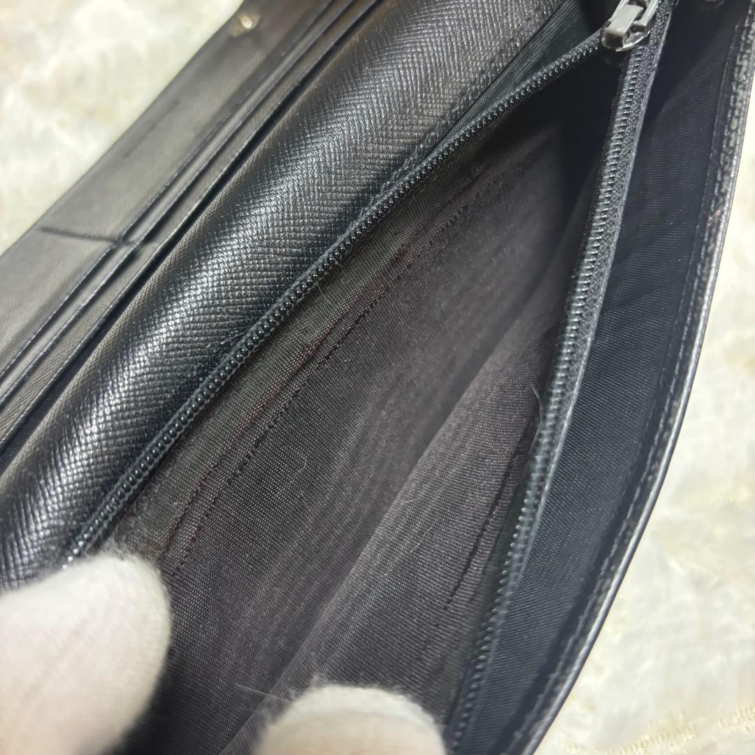 美品　プラダ✨ブラック 長財布　サフィアーノ 二つ折り　三角ロゴ