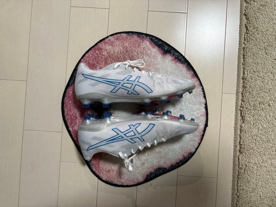 ASICS サッカーシューズ ホワイト/ブルー