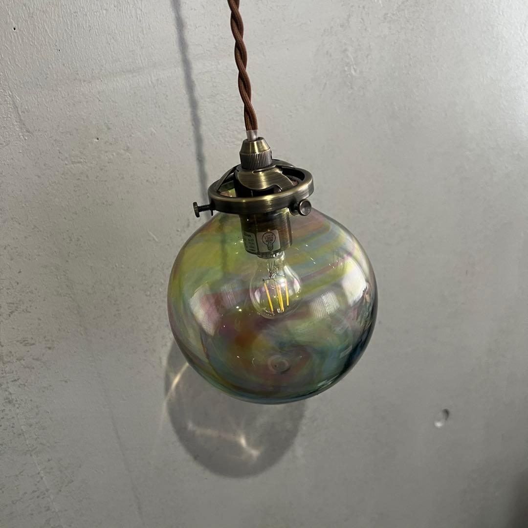 北欧風 虹色ガラスのペンダントライト