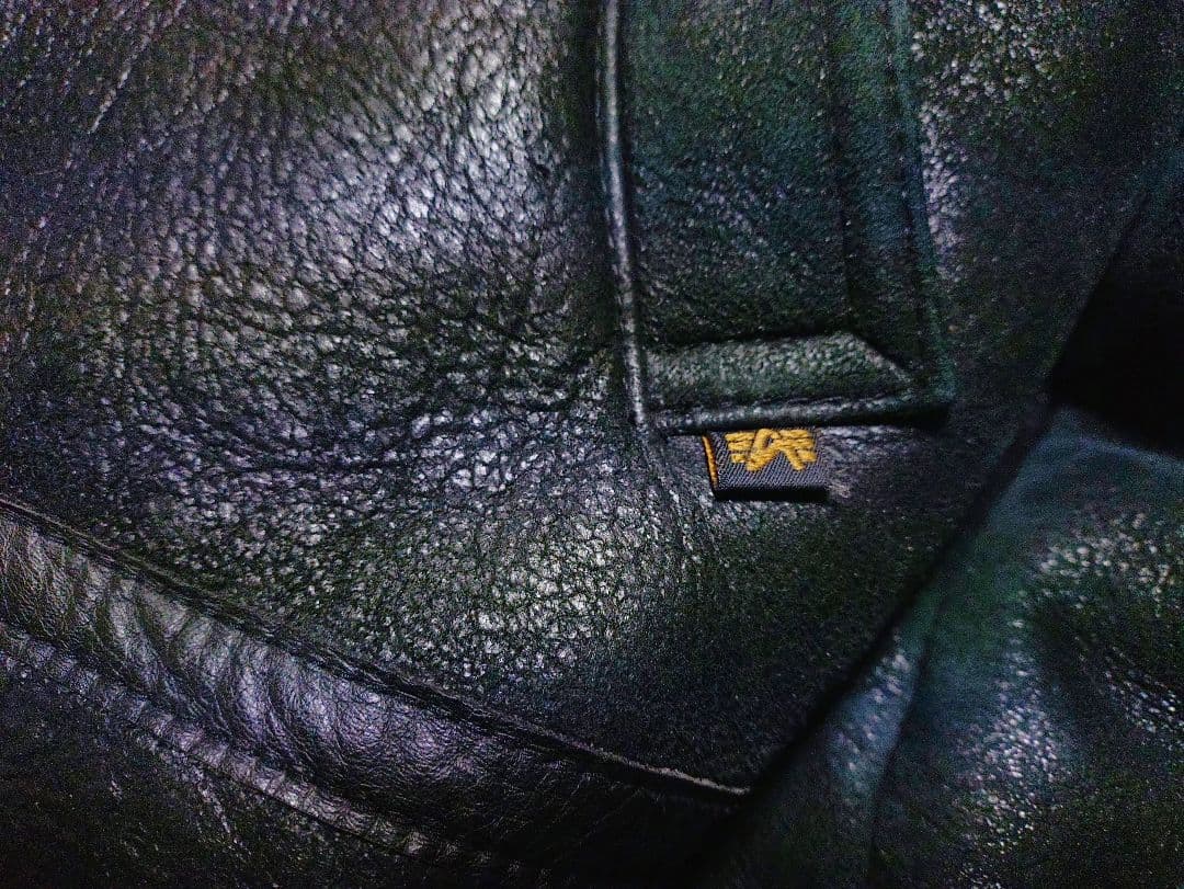 ✨今日だけ価格✨✰ALPHA✰Ｂ3リアルムートン✨USED美品✨
