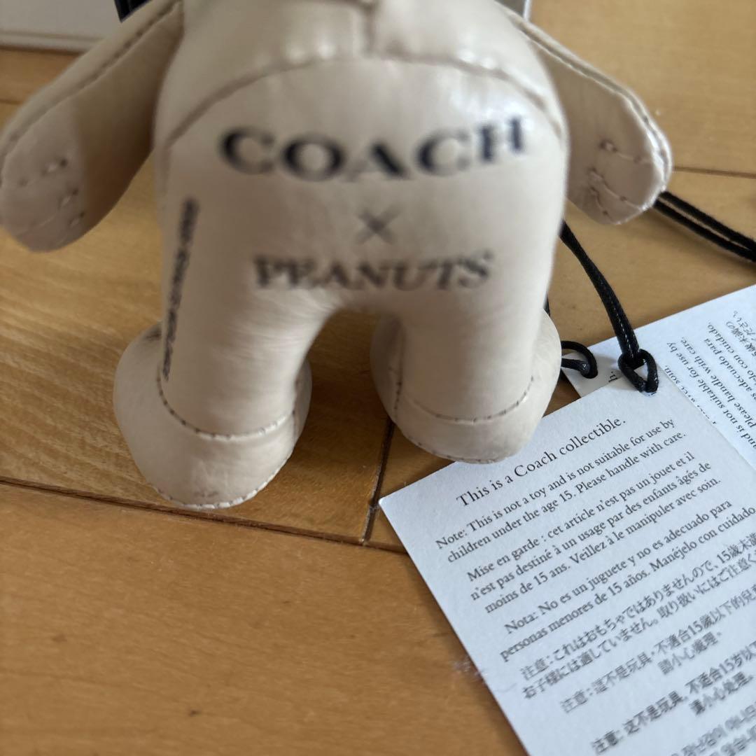 coach 限定商品 スヌーピーのレザーキーチャーム✴︎限定紙袋付き
