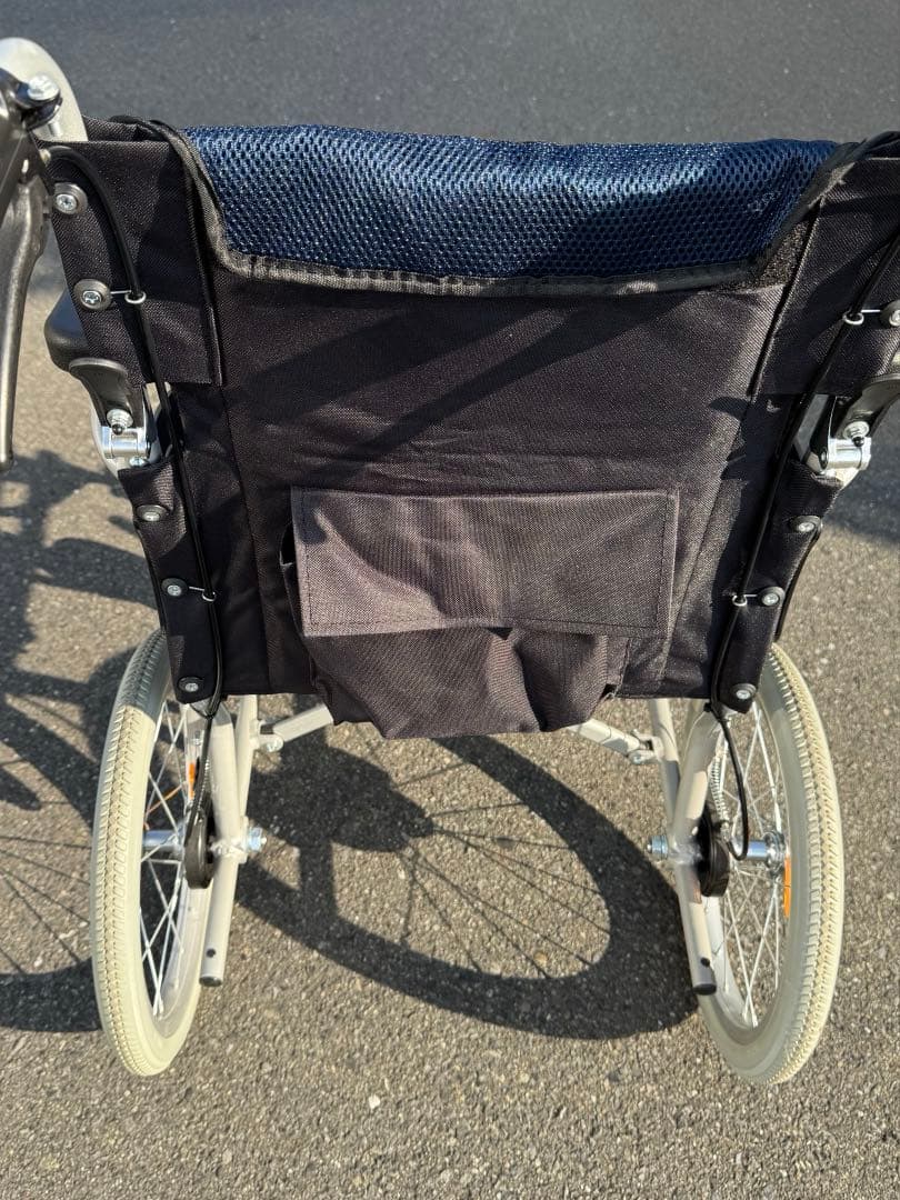 超美品　日本製　洗える介助式車椅子