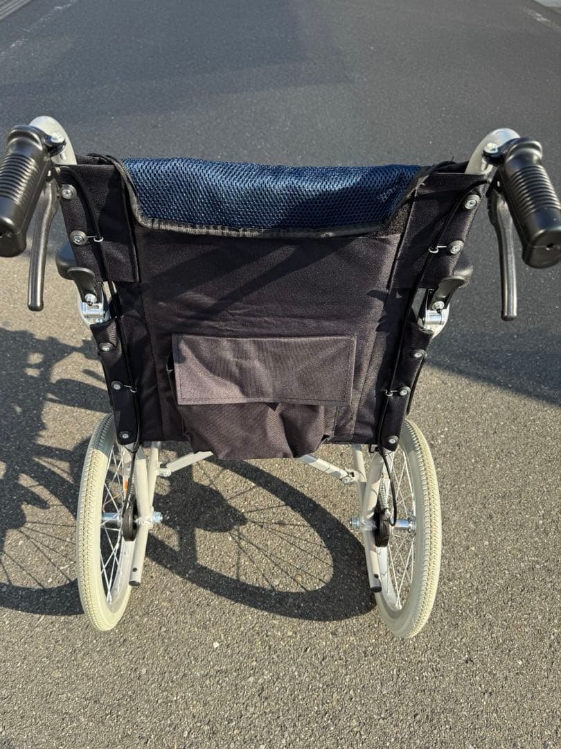 超美品　日本製　洗える介助式車椅子