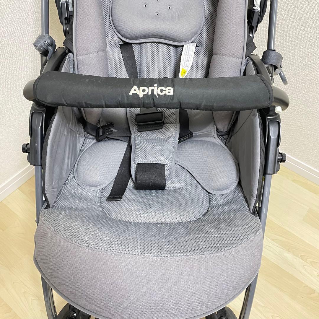 Aprica ラクーナ ソファー クッション グレー　アップリカ　エッグショック