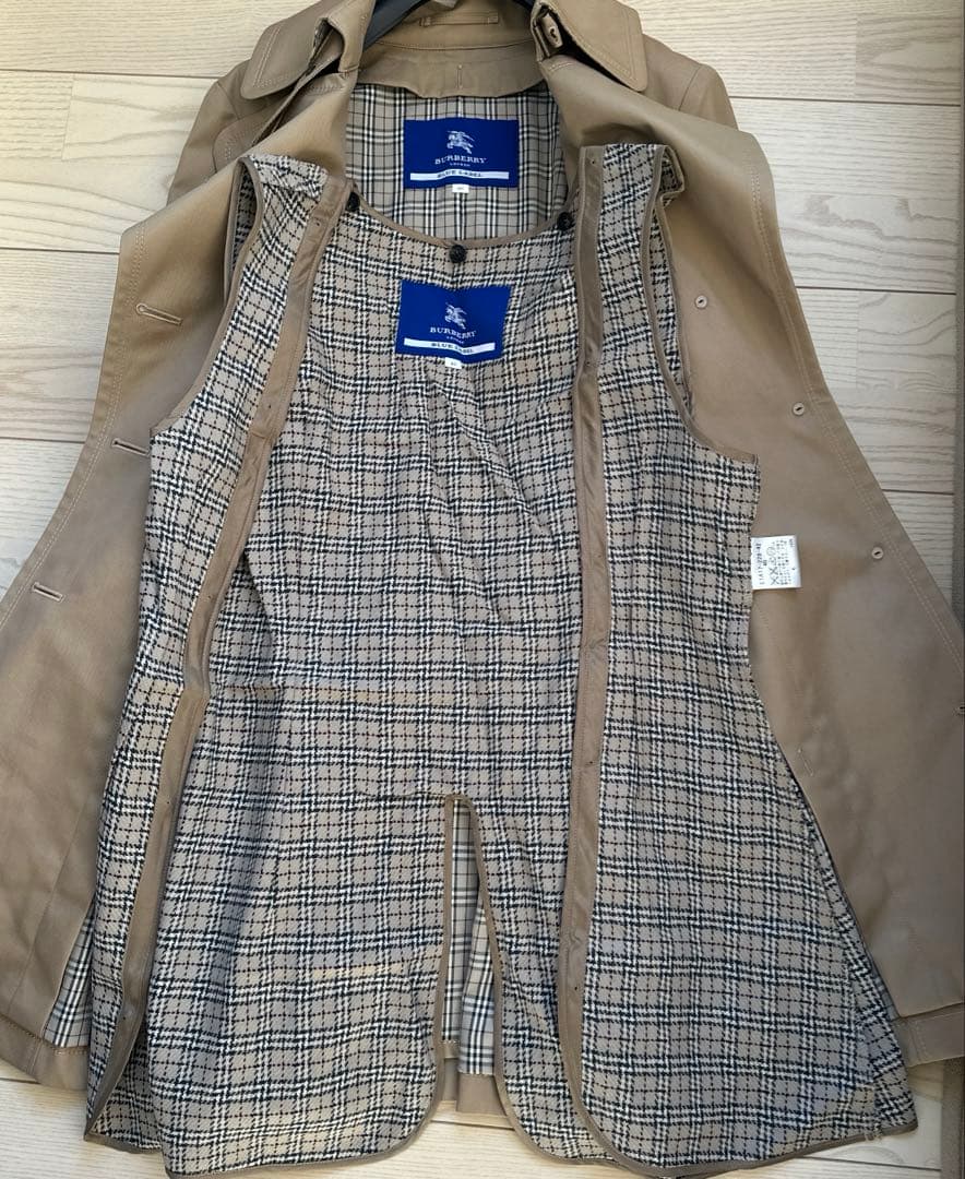 ベージュ トレンチコート チェック裏地