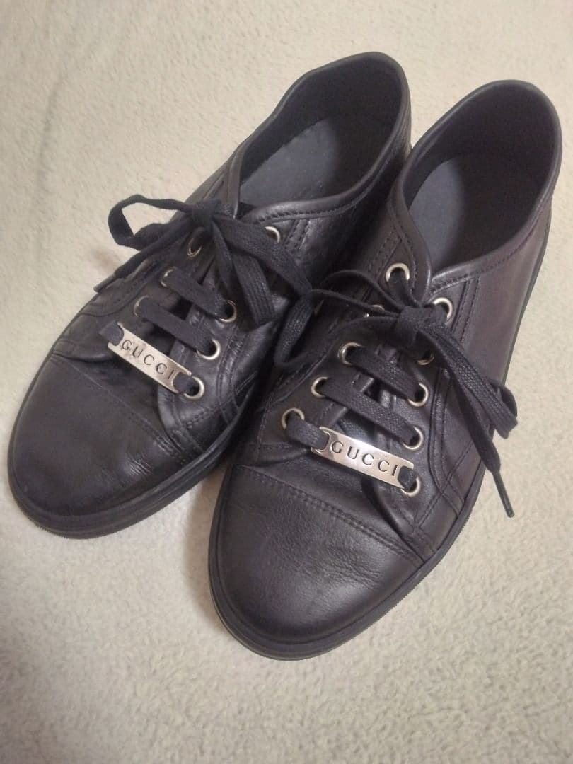 GUCCI グッチ レザー プレート スニーカー 35　1/2 約22.5cm