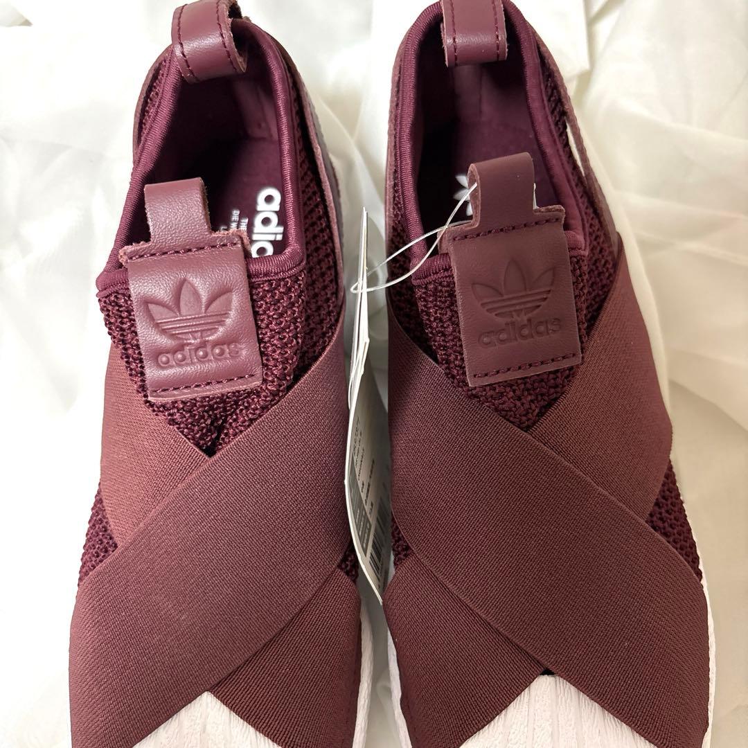 新品タグ付き！24.5センチadidas SS Slip OnWバーガンディ