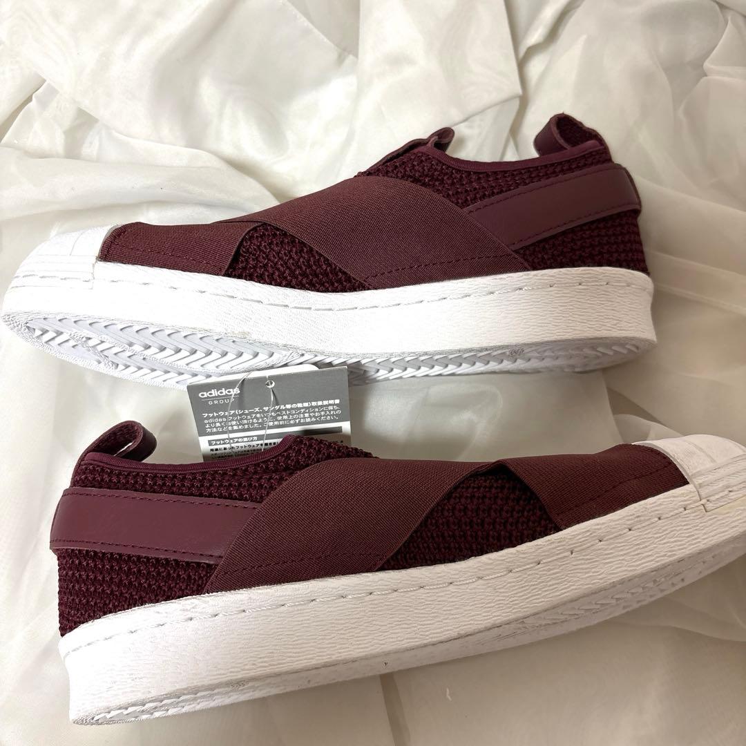 新品タグ付き！24.5センチadidas SS Slip OnWバーガンディ
