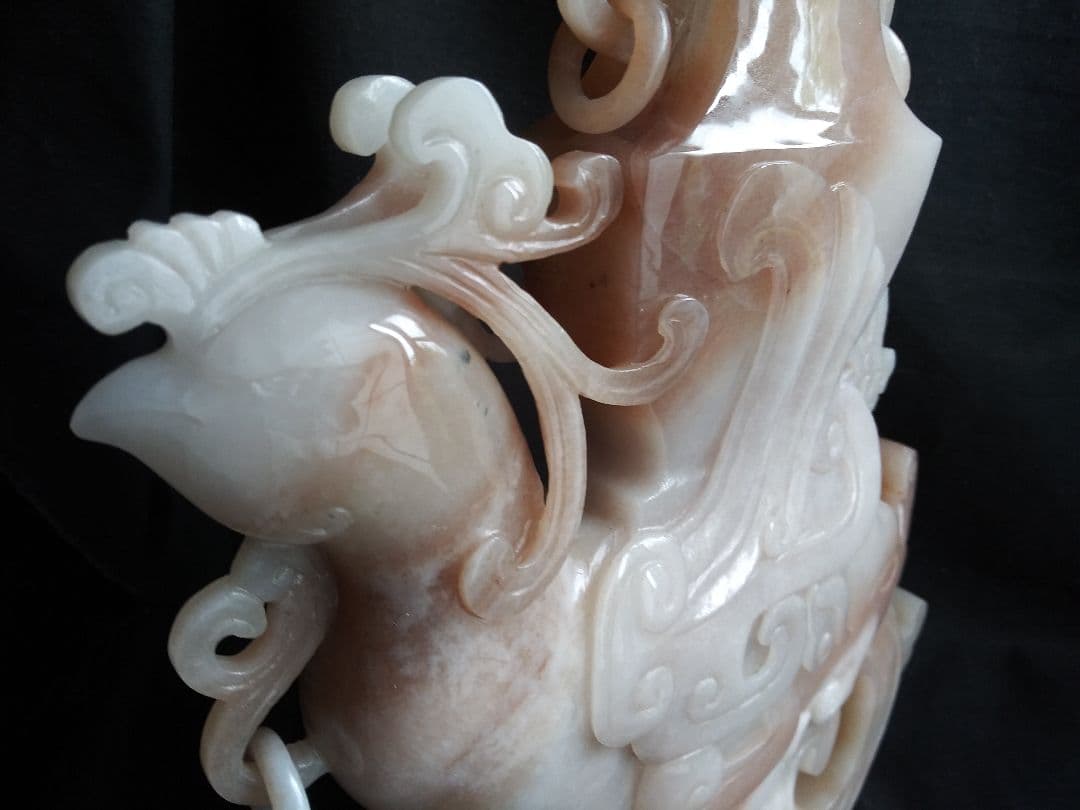 玉製鶏尊　南陽翡翠(独山玉)製　中国工芸品　置物　NO.640