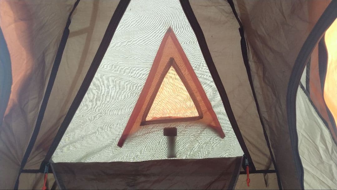 ベアーズロックのハヤブサテント(2人用)&エアマット2個