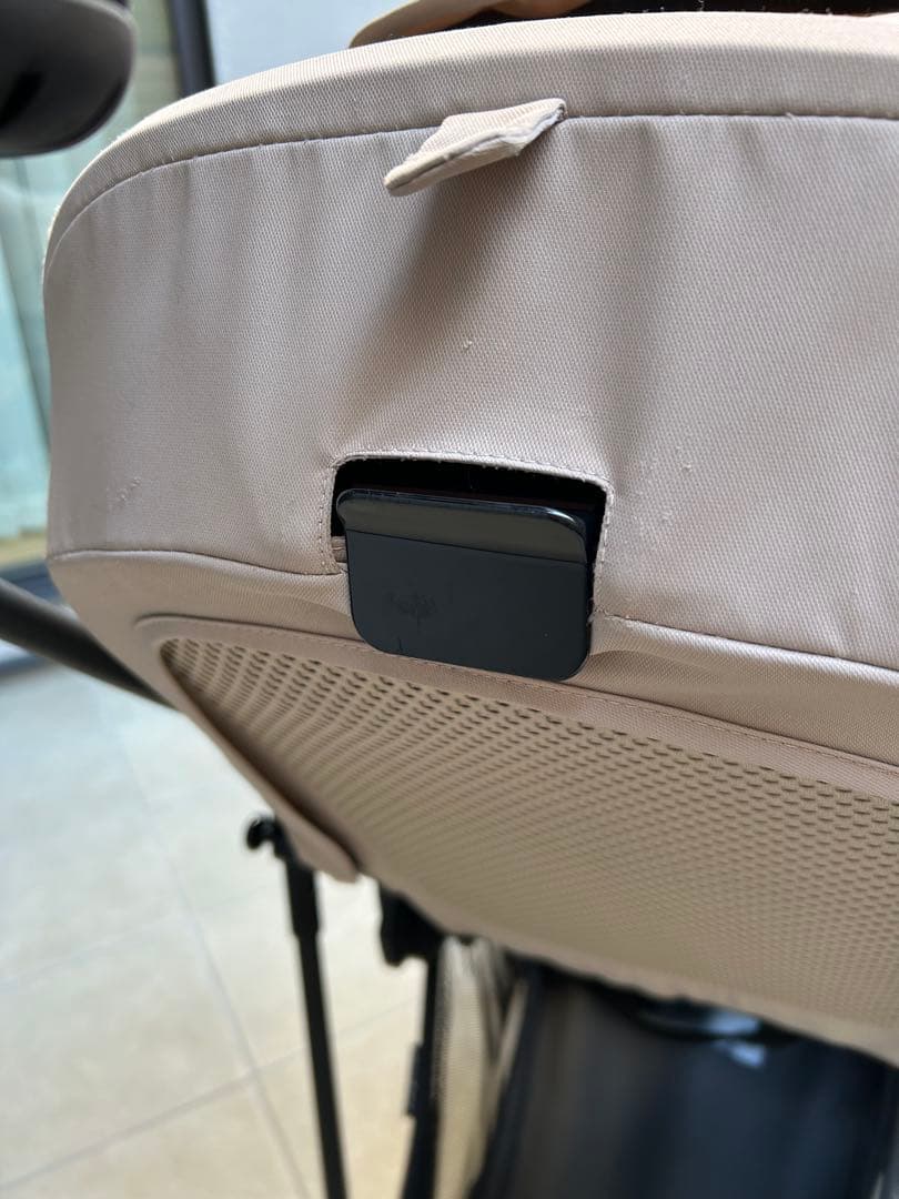 【美品】Cybex サイベックス　メリオカーボン　シーシェルベージュ　ホルダー付