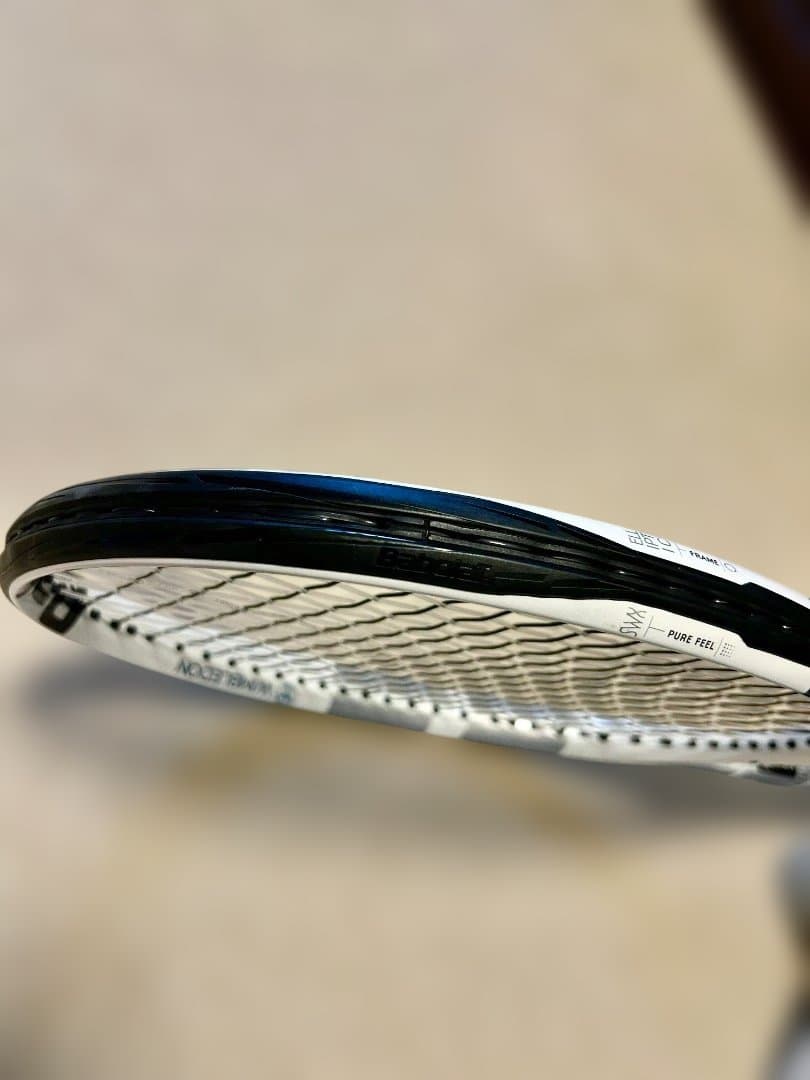 超美品　Pure Drive Wimbledon 2024 G2 テニスラケット