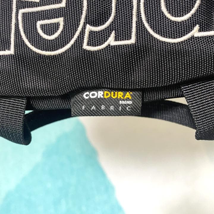 【美品】Supreme ブラック ボディバッグ　AW19 ボディバッグ