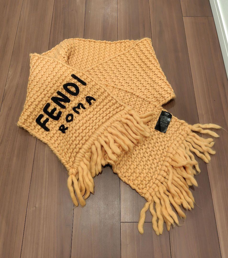FENDI　フェンディ　マフラー