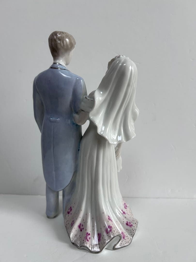 新郎新婦 陶器フィギュア 置物