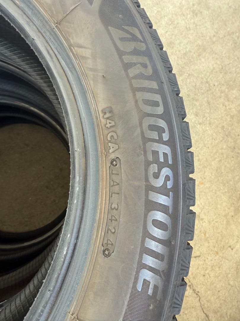 バリ山　185/60R15 ス 24年製 BS BLIZZAK VRX3