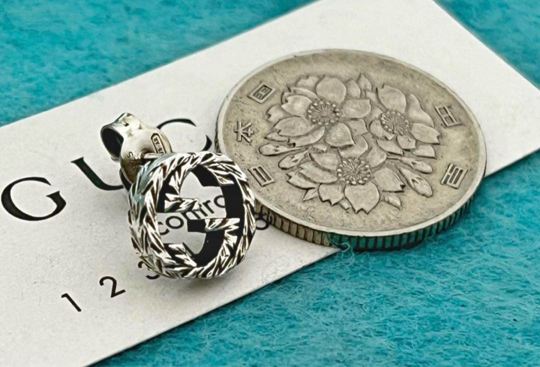 限界価格‼️GUCCI 燻‼️インターロッキングピアス　片耳‼️