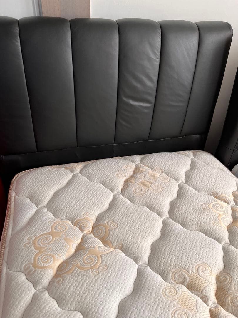 送込み　キングスダウン 大塚家具 シングル　ベッドフレーム、ベッドマット、ボトム