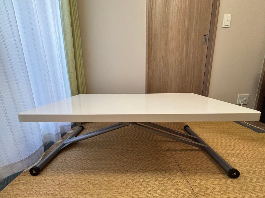 昇降式テーブル　キャスター付き 110×60x約74〜38cm 白
