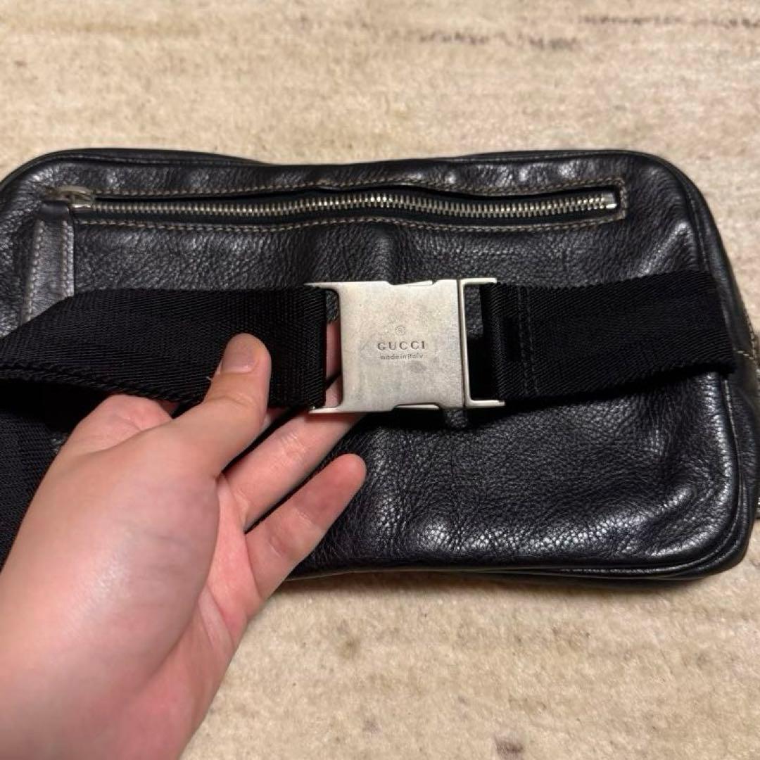 GUCCI ボディバッグ レザー 革 バッグ