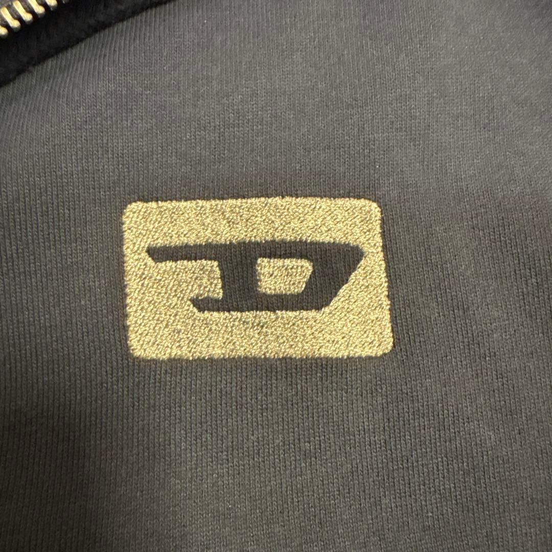新品、未使用DIESEL ネイビー ジップアップパーカー Lサイズ