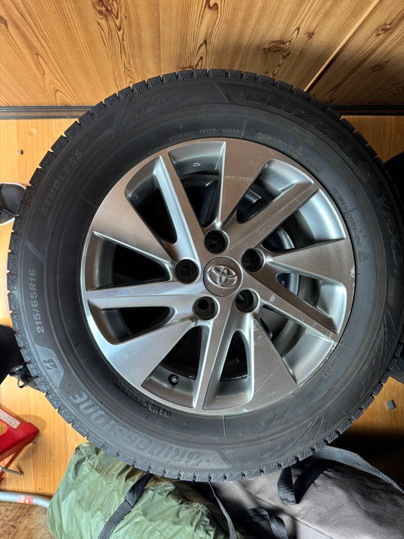 ブリザックVRX3 215/65R16 20系アルファード純正ホイール付4本