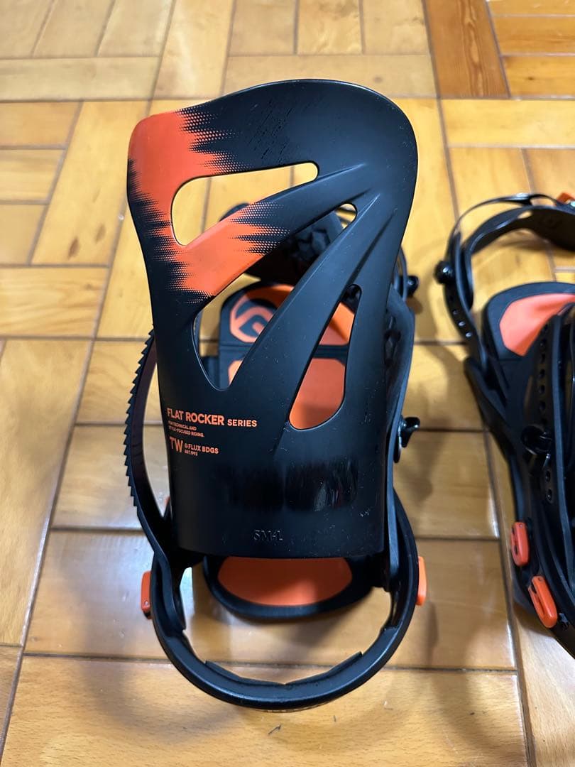 FLUX GT Mサイズ TWハイバック付き