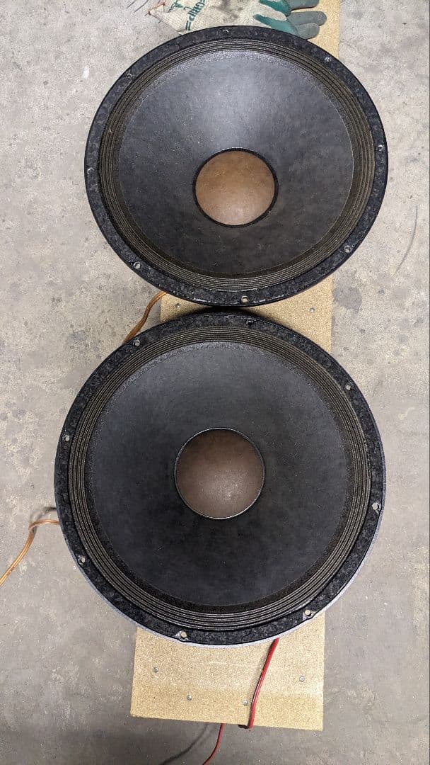 PEAVEY 1508 HE BWX SPKR ペア