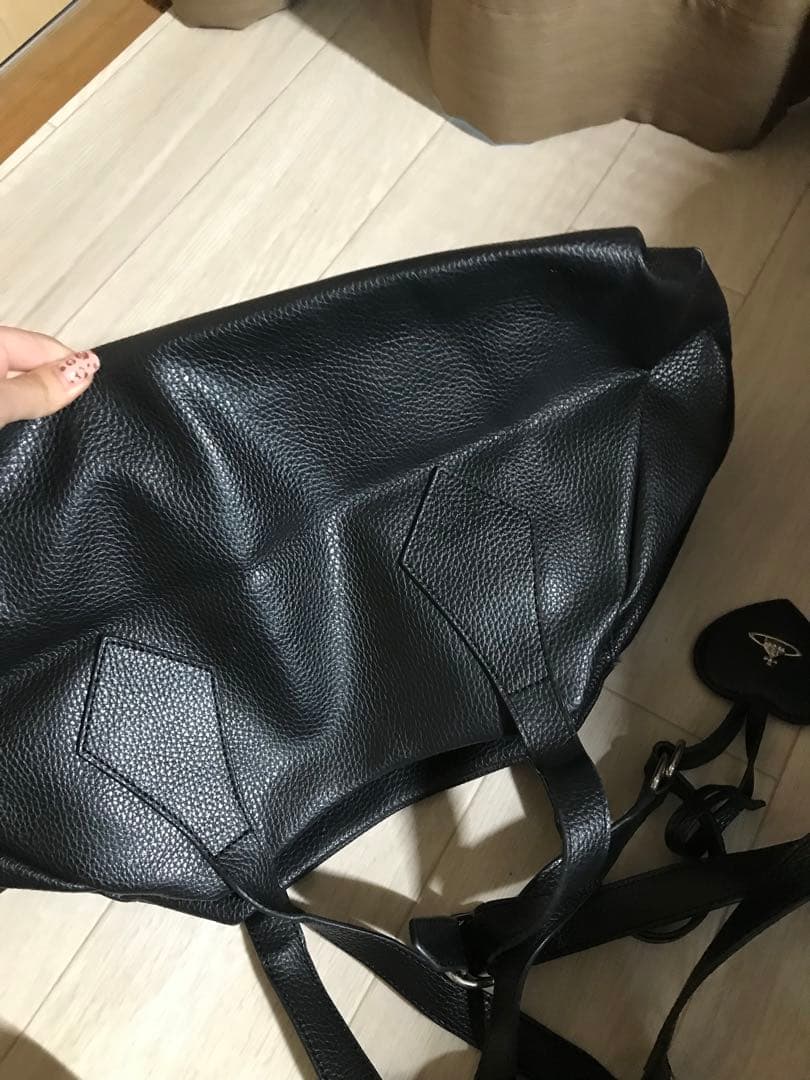 vivian ボストン　バック　バッグ　エンブレム　ロゴ