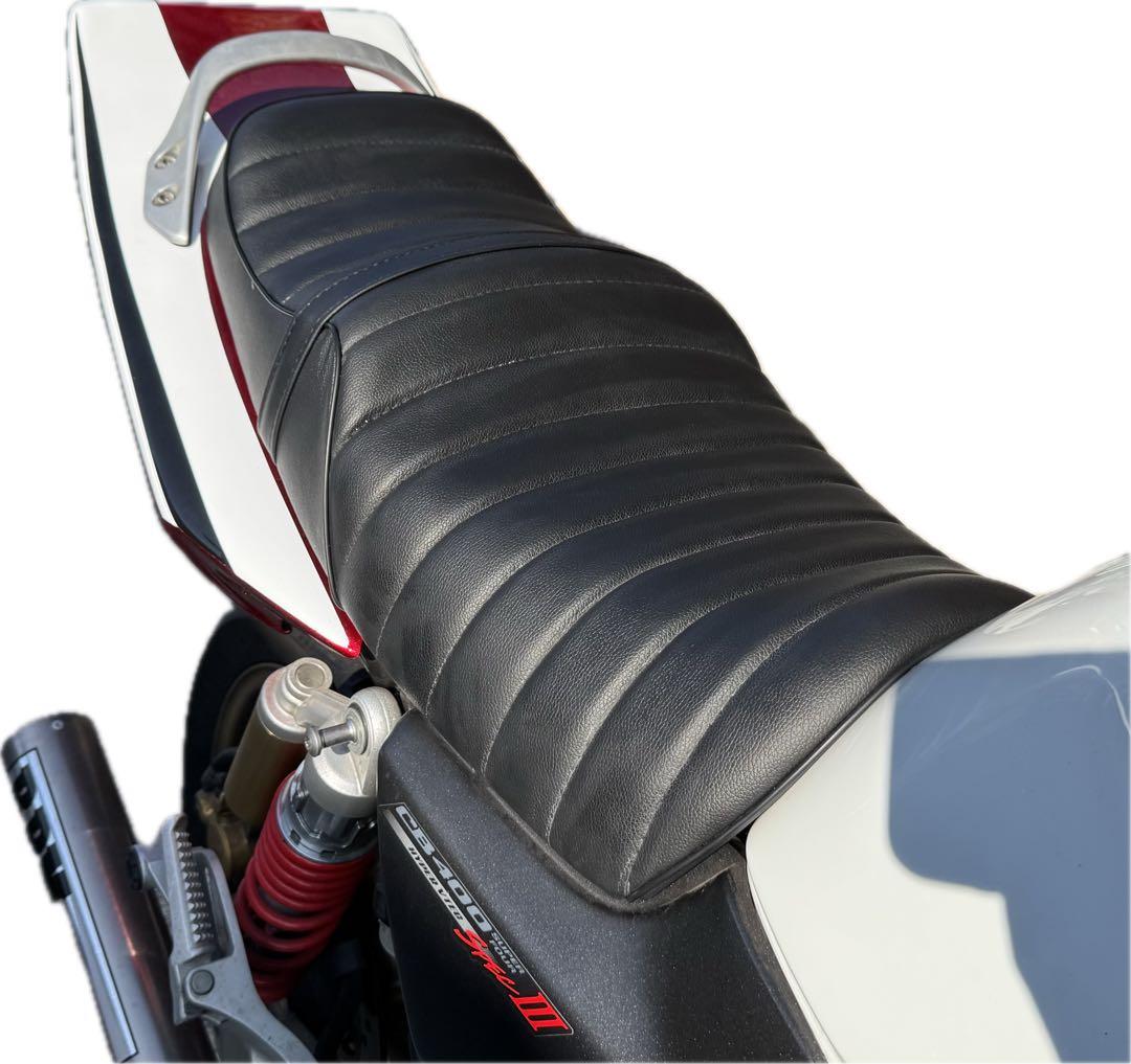 即日発送　限定価格　cb400sf タックロールシート nc39 nc42 黒