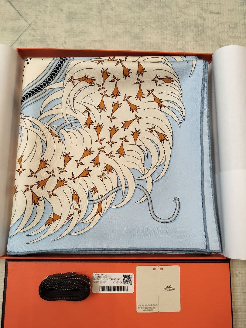 エルメス HERMES カレ90 刺繍が織りなす伝説