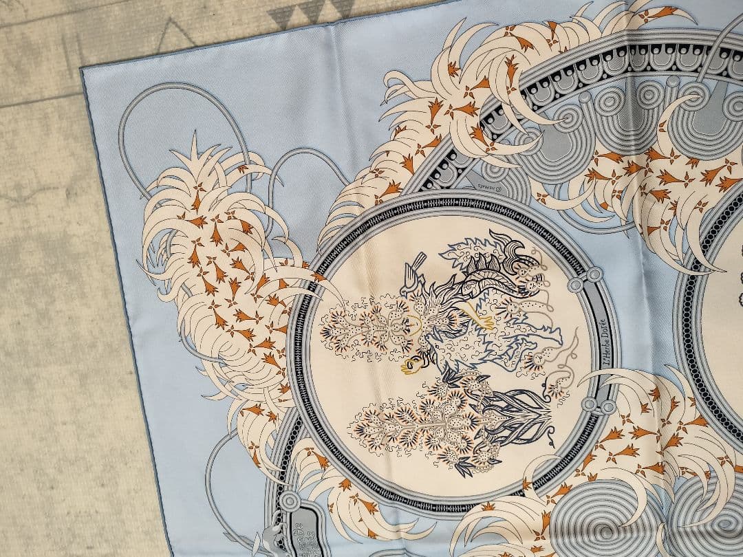 エルメス HERMES カレ90 刺繍が織りなす伝説