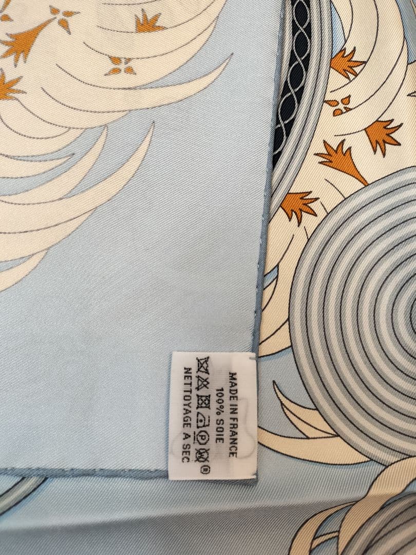 エルメス HERMES カレ90 刺繍が織りなす伝説
