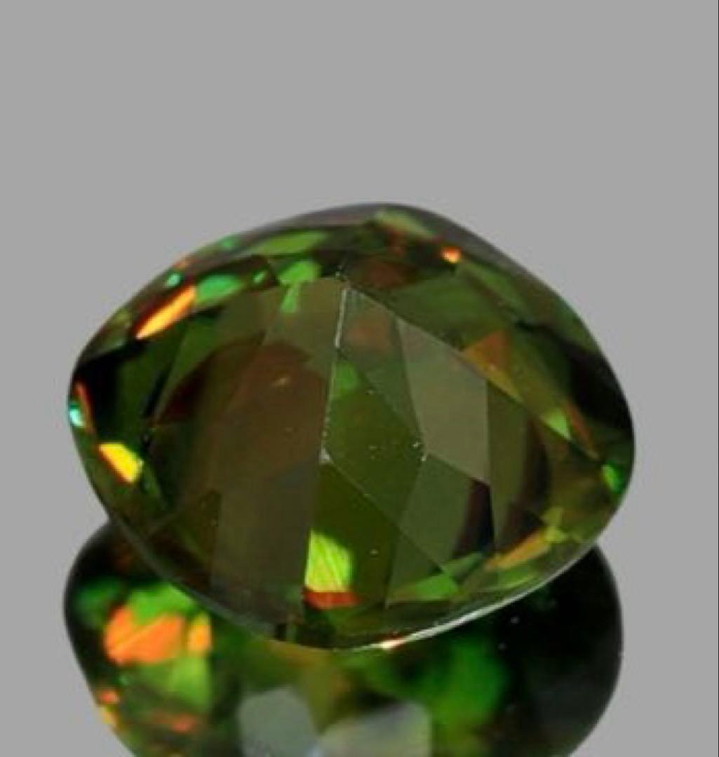ぺ*ん様 高品質　スフェーン 0.49ct
