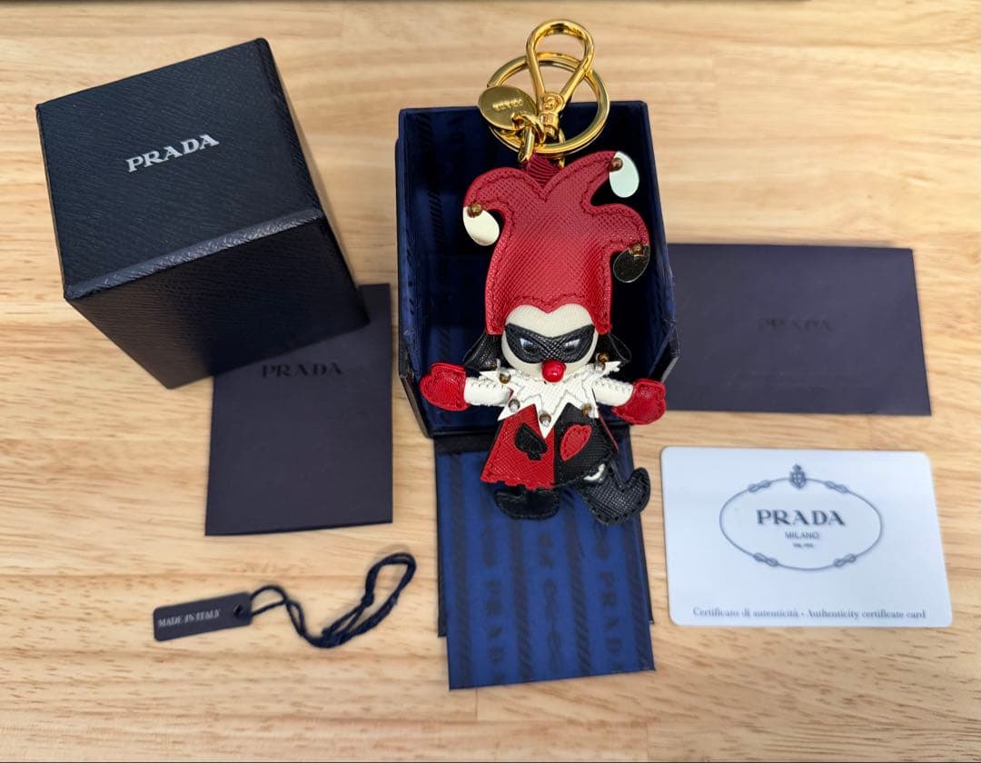 PRADA プラダ　ピエロ　キーリング　ジャグラーキーホルダー