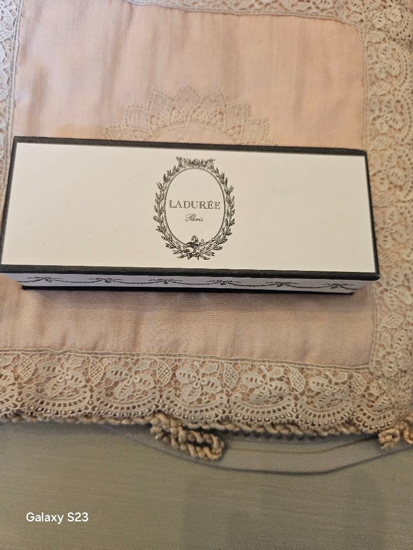 フェーブ、ラデュレ