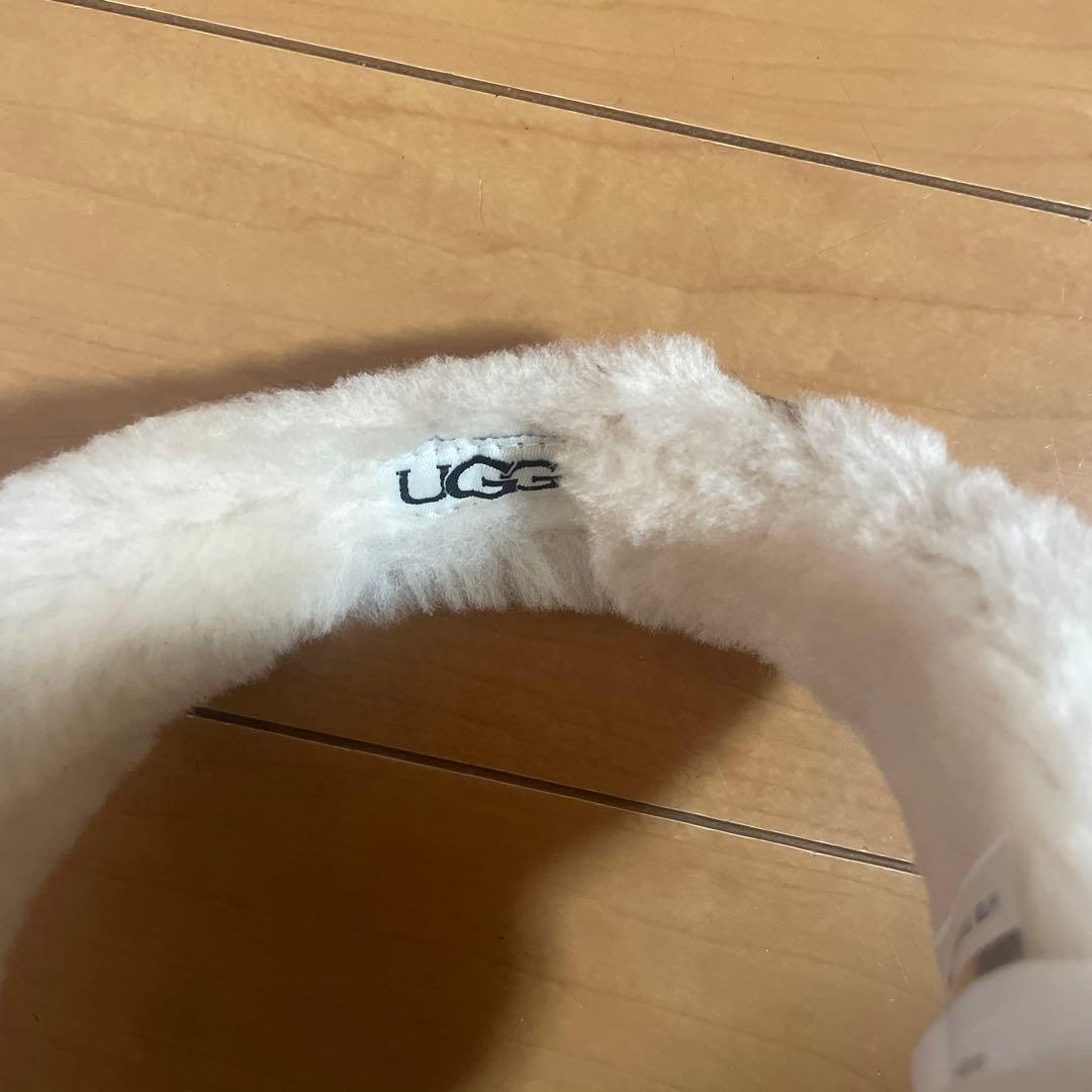 ugg SheepskinEmbroidery Earmuff イヤーマフ