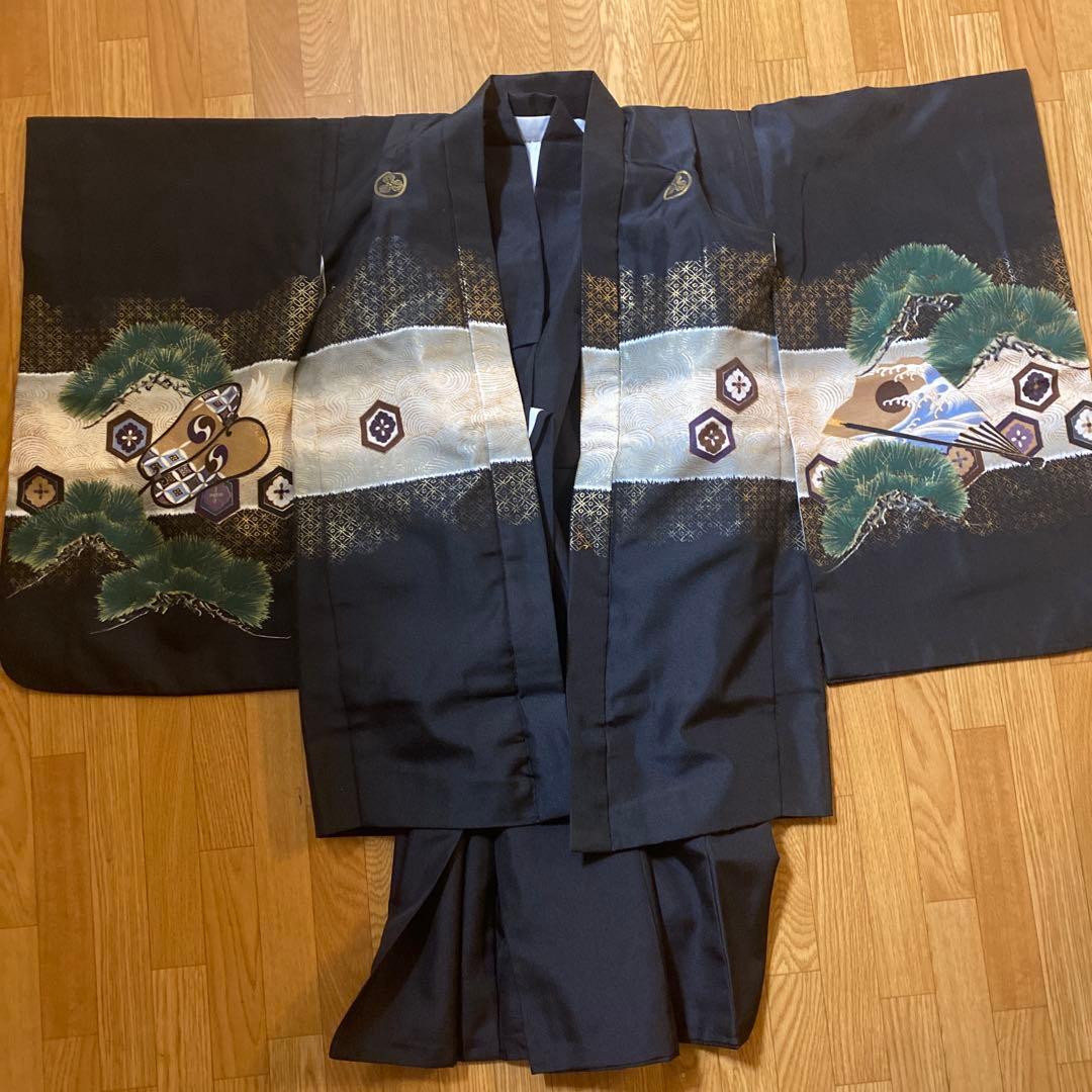 七五三用 黒い伝統的着物（お早めに）