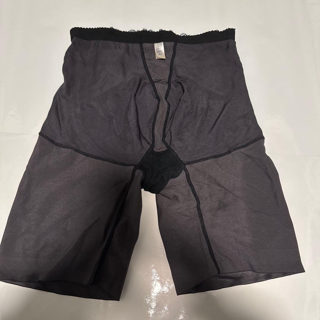 MARUKOカーヴィシャスカレスガードル・ショートガードルL-70