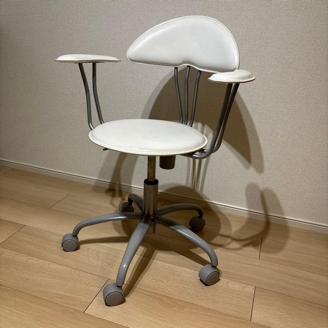 昇降式本革レザーチェア　肘置き付き