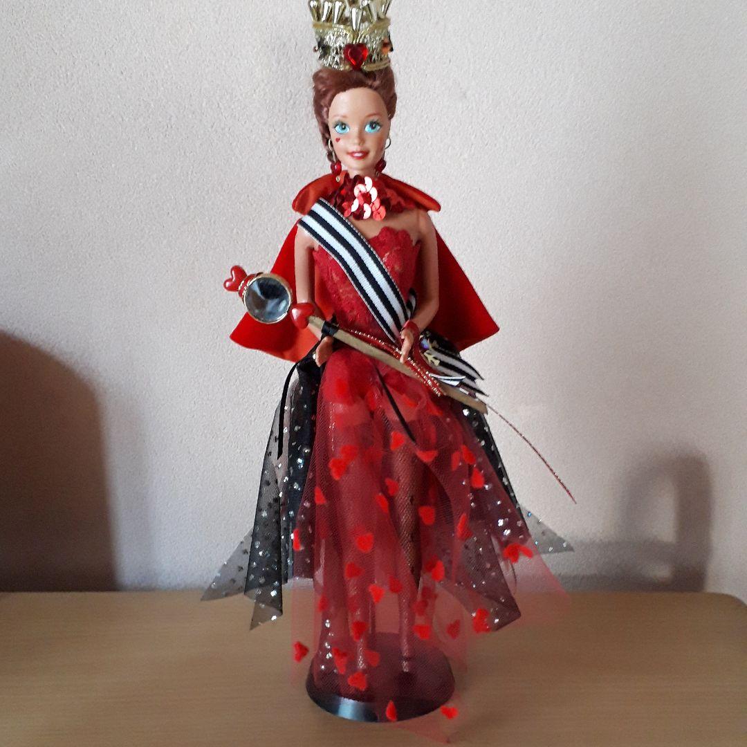 コレクション Queen of Hearts Barbie Convention Doll