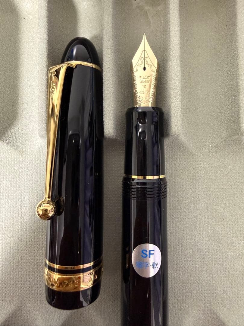 PILOT 万年筆 カスタム742 SF 細字・軟