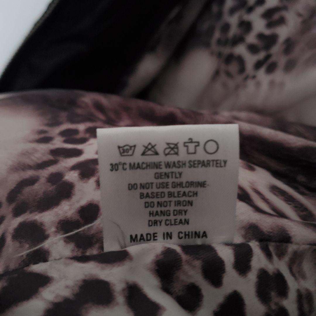 極美品 高級ダウン　リアルファー 光沢 黒　ジャケット Y2K　コート　平成