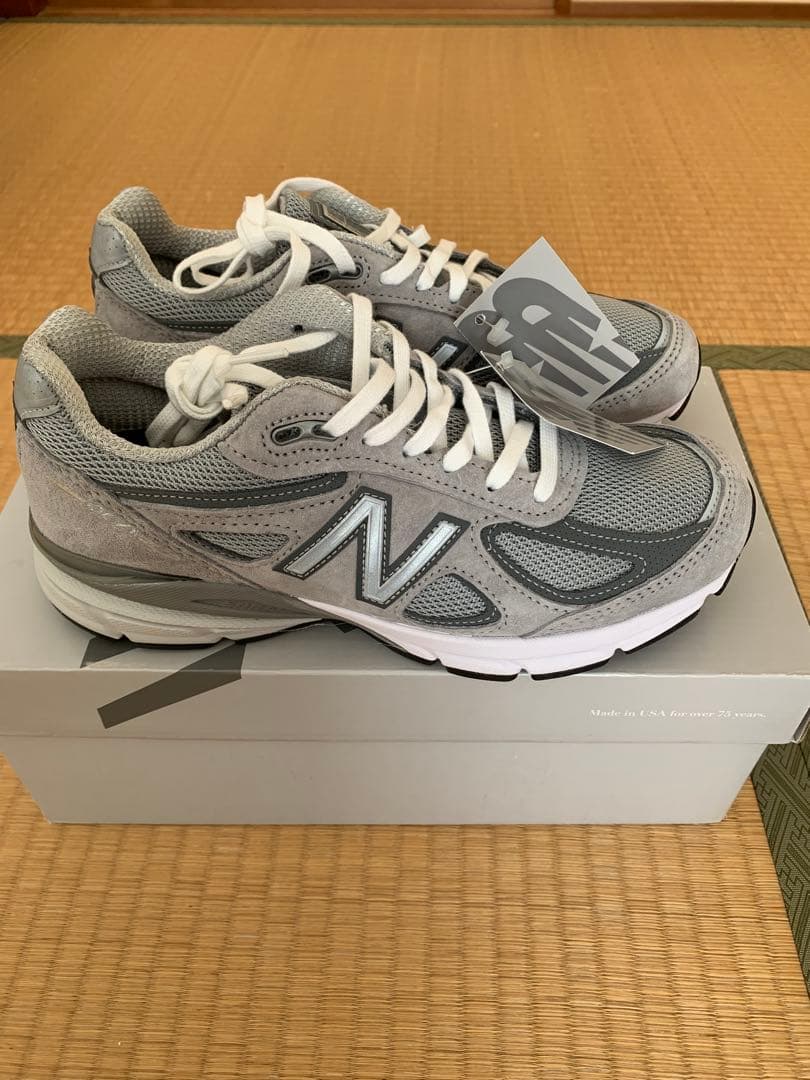 new balance スニーカー グレー 新しいタグ付き