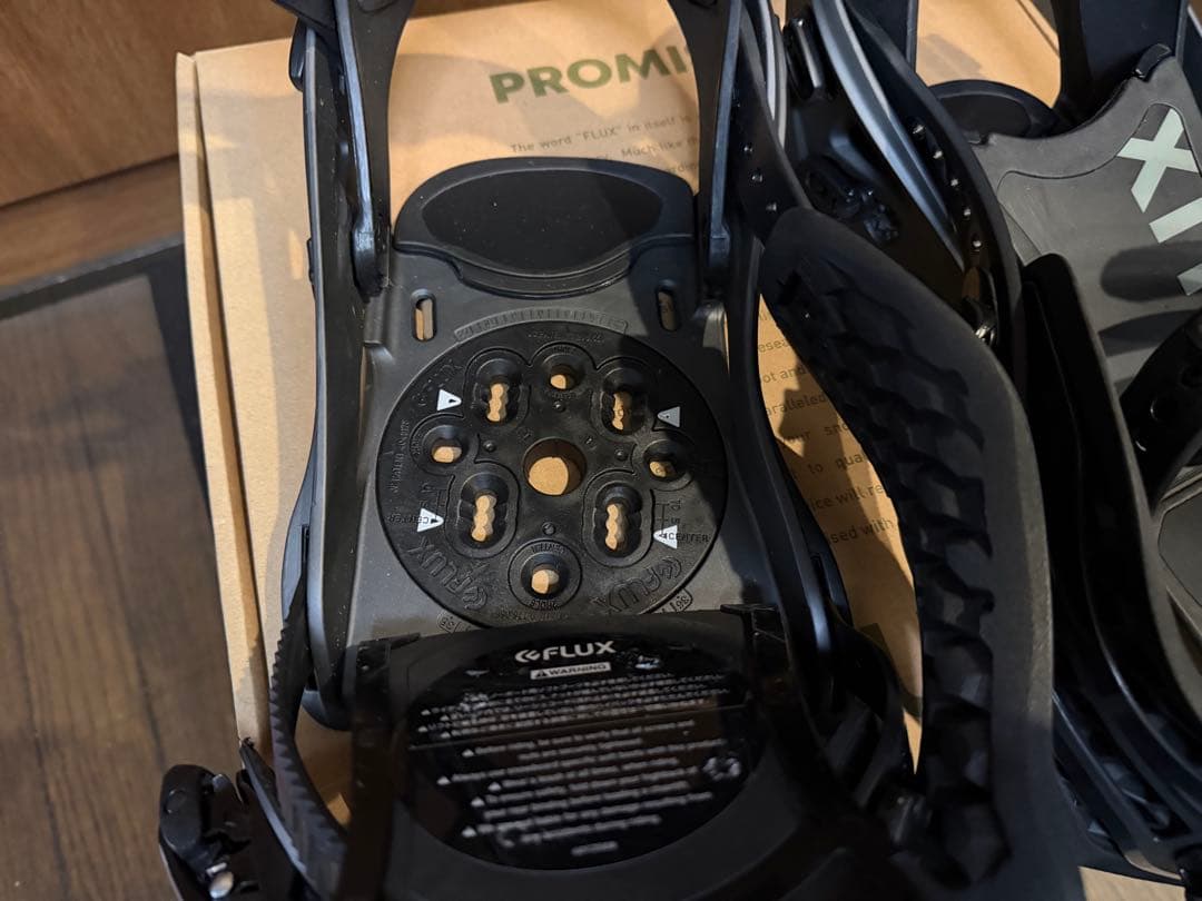 FLUX DS ビンディング M メタリックブラック