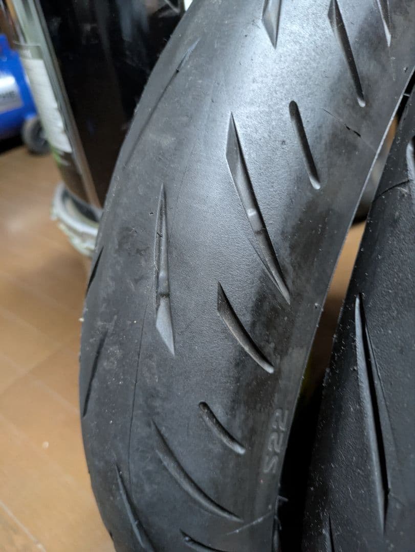 ☆かまきり☆ブリジストンS22　120/70r17 190/50r17