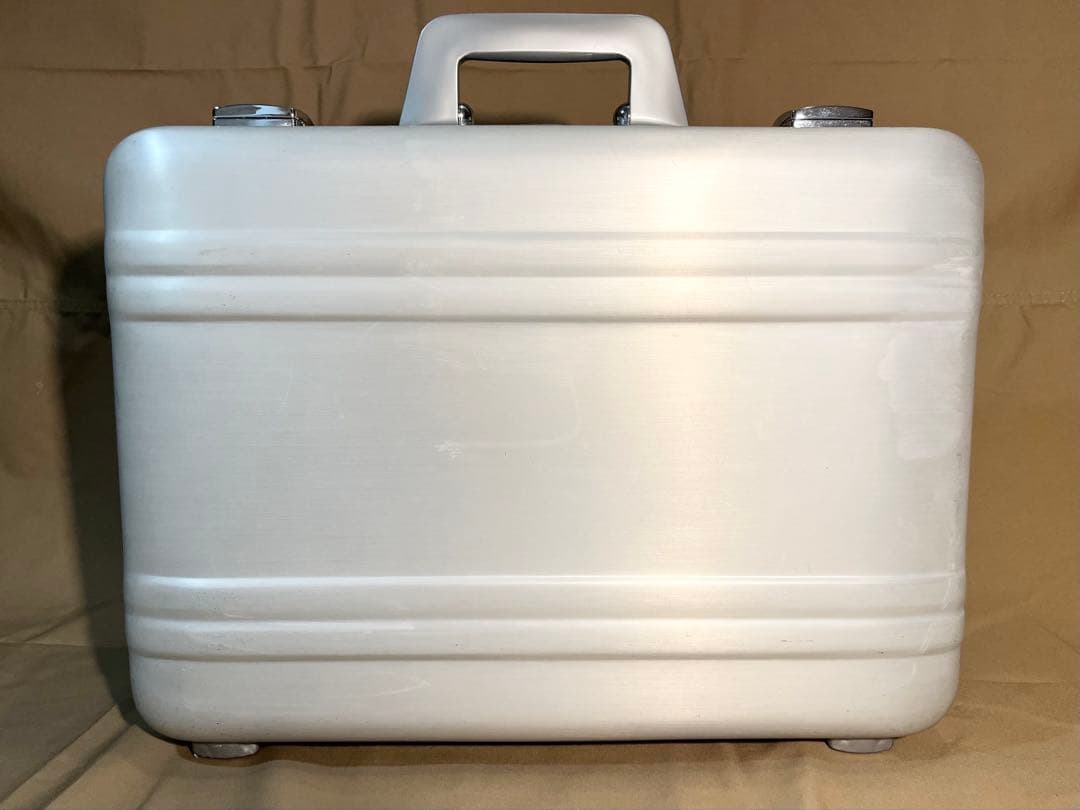 【美品】ゼロハリバートン　アルミアタッシュケース